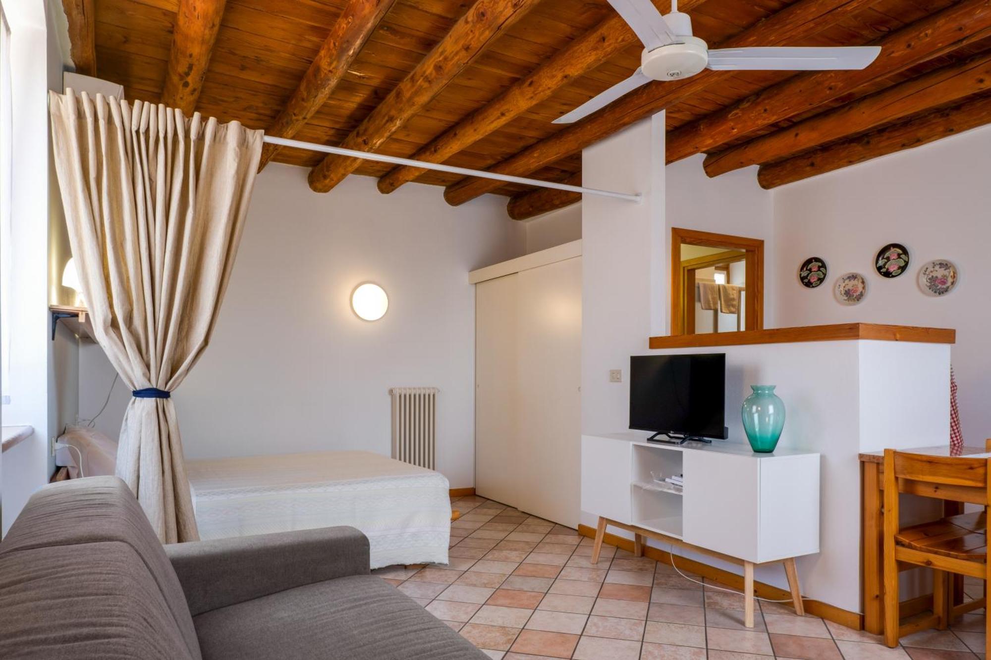 Agriturismo Le Ginestre Lazise Exterior photo