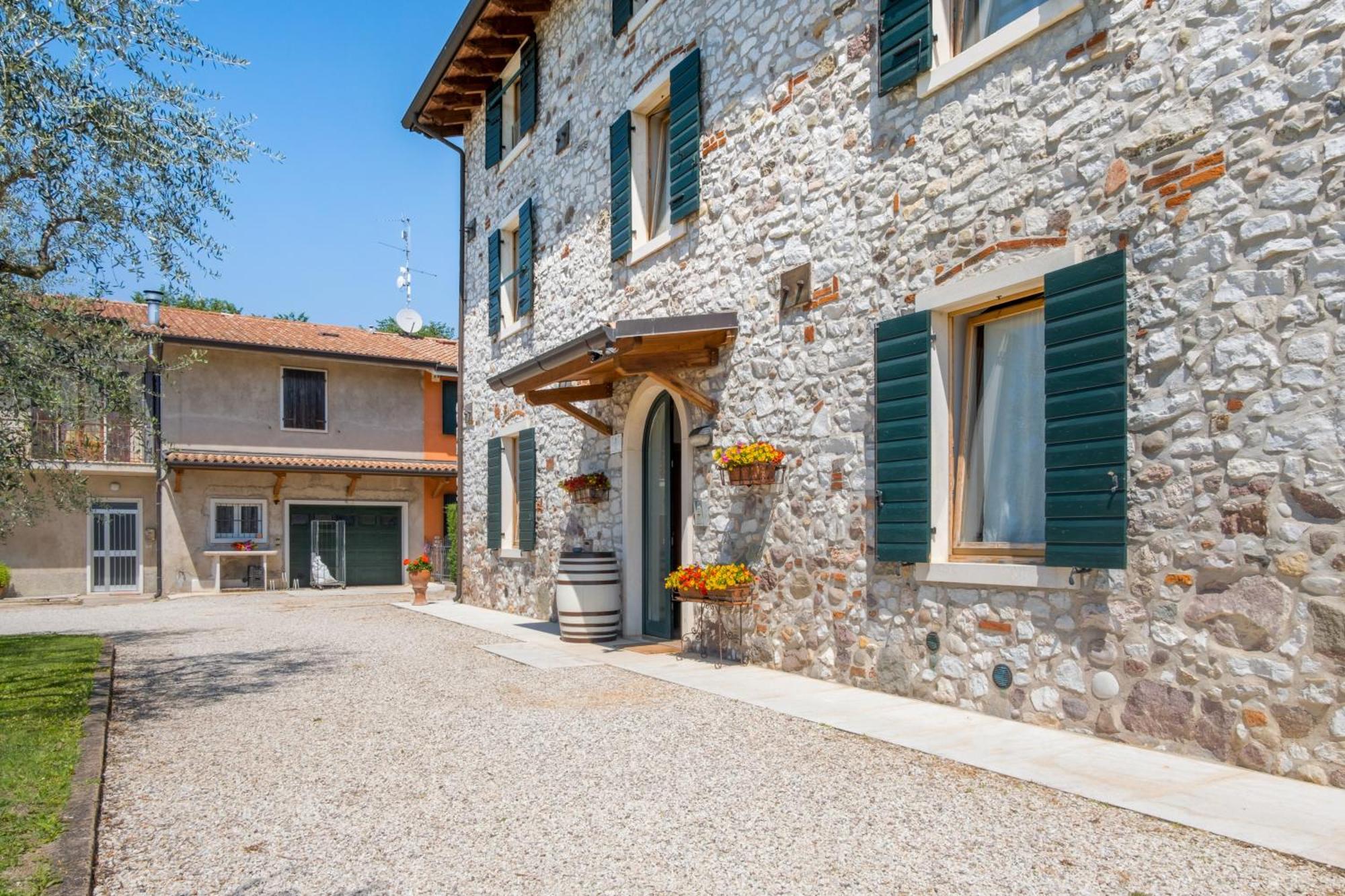 Agriturismo Le Ginestre Lazise Exterior photo