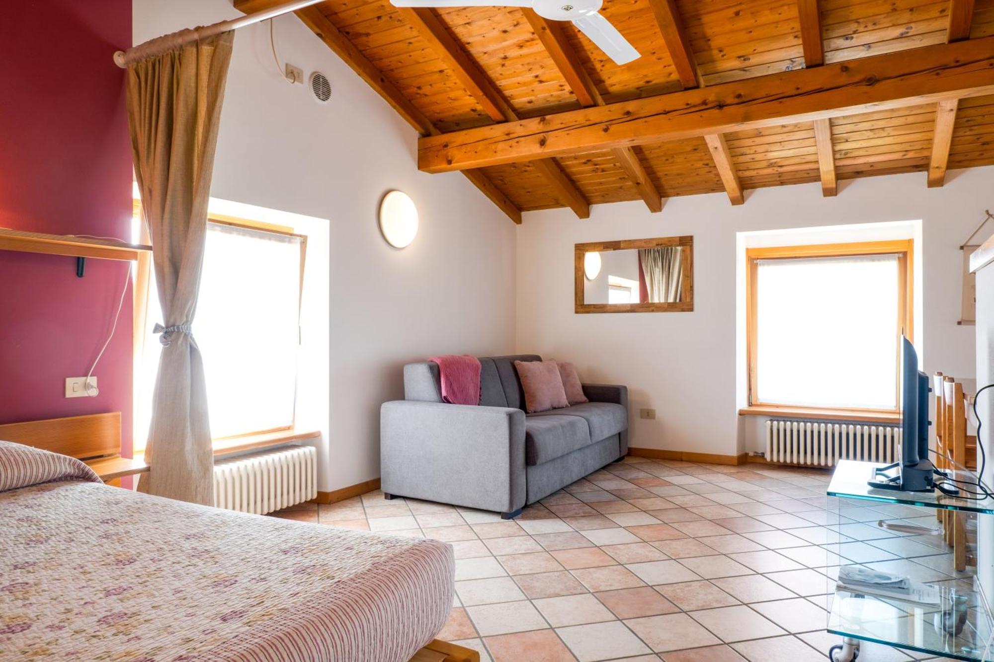Agriturismo Le Ginestre Lazise Exterior photo
